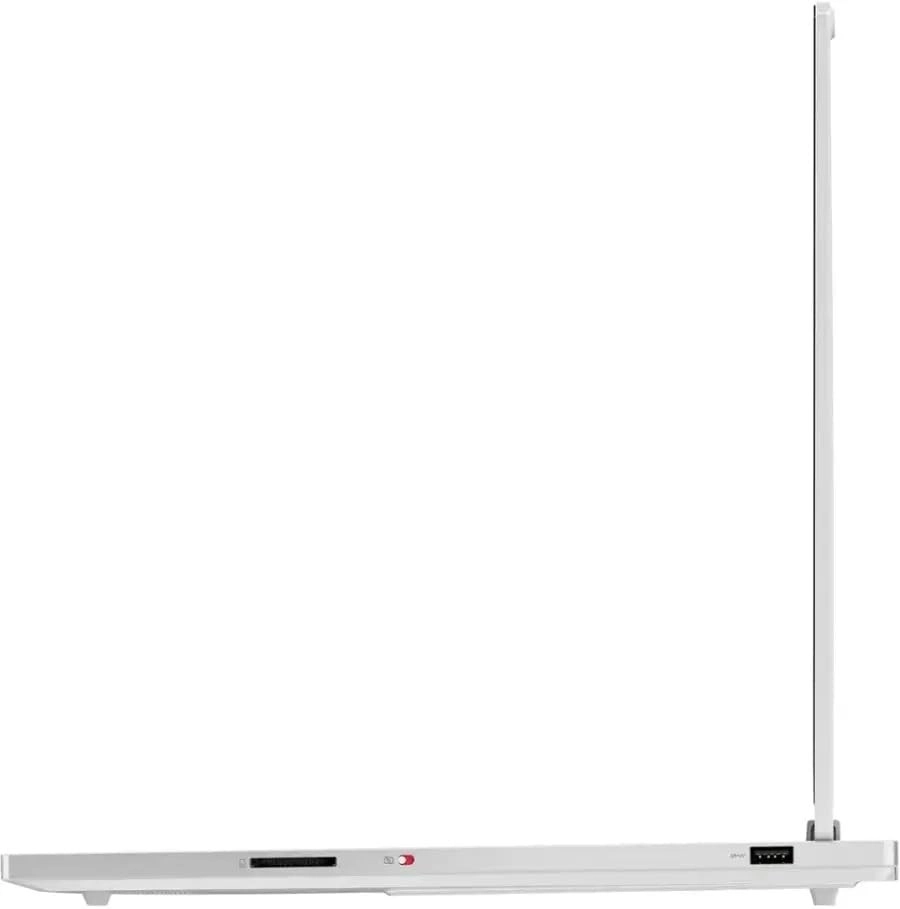 Lenovo Laptop Legion 7 U9-275HX 32GB/2TB (RTX5070 8GB)